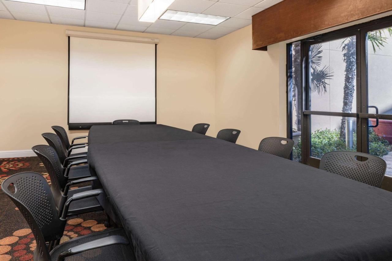 Wyndham Sacramento Hotell Carmichael Eksteriør bilde